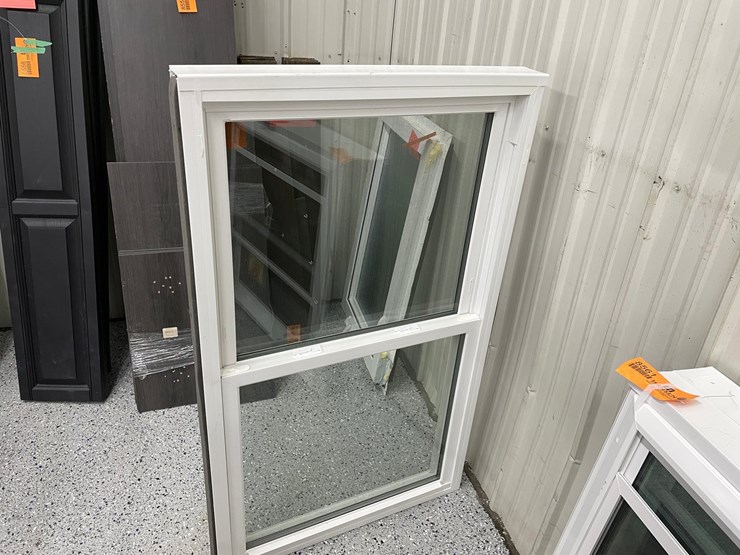#8560-•-(1)-double-hung-window-image-7