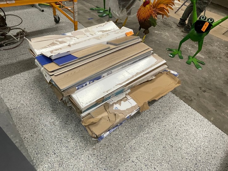 #8608-•-laminate-flooring-image-5