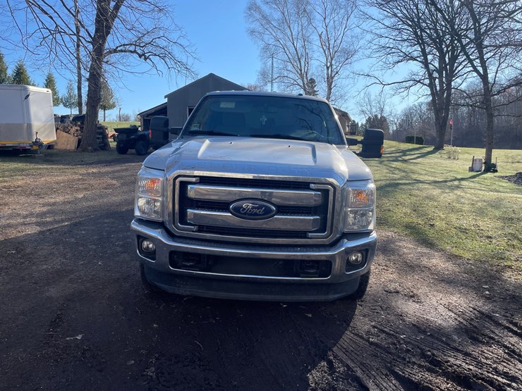 2013-ford-f250-xlt-image-2