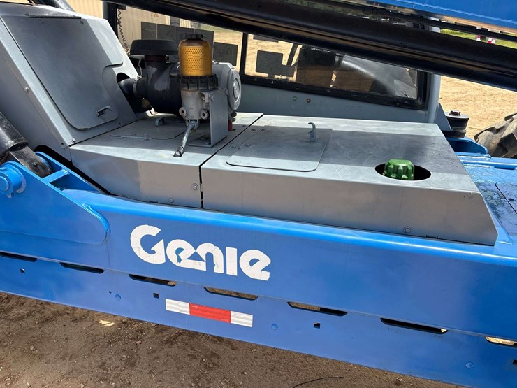 2014-genie-gth844-image-28