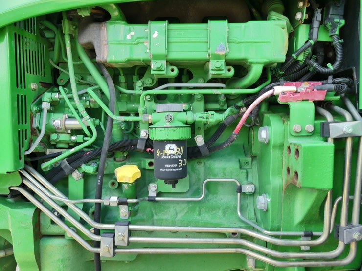 2014-john-deere-6115d-image-9