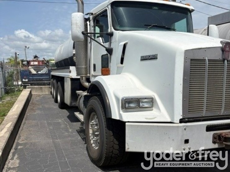 2005-kenworth-t800-image-3