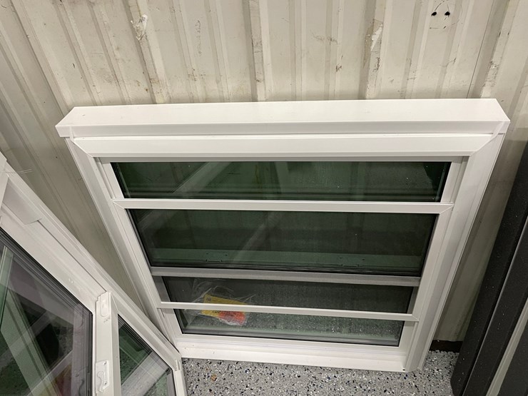 #8561-•-(2)-double-hung-windows-image-7