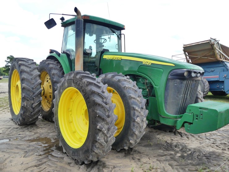 john-deere-8520-image-2