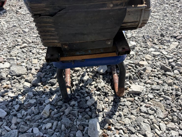 #42689-•-campbell-hausfeld-2200psi-portable-air-compressor-inv#-42689-image-8