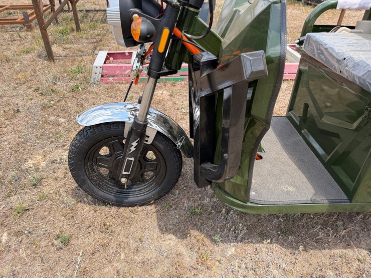#586-•-electric-tricycle-with-dump-bed-image-4