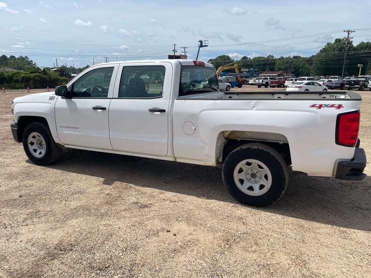 2015-chevrolet-silverado-1500-image-2