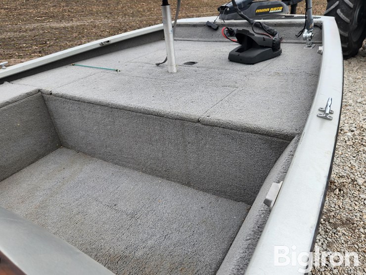 2007-fisher-1700-bass-boat-w/-trailer-image-19