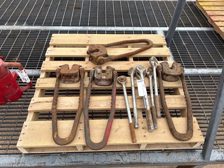 (4)-obannon-rod-elvators-&-(6)-3/4”-drive-ratchet-wrenches-image-1