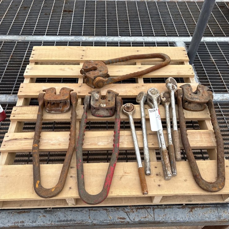 (4) OBANNON ROD ELVATORS & (6) 3/4” DRIVE RATCHET WRENCHES