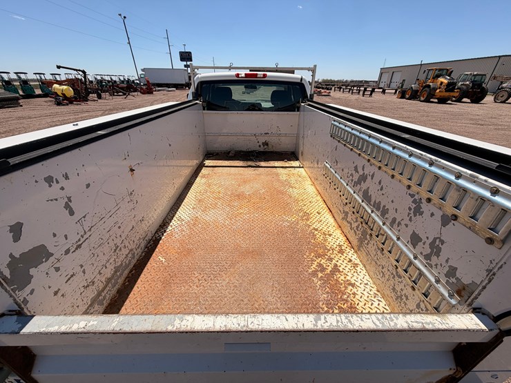 2012-gmc-2500-image-12