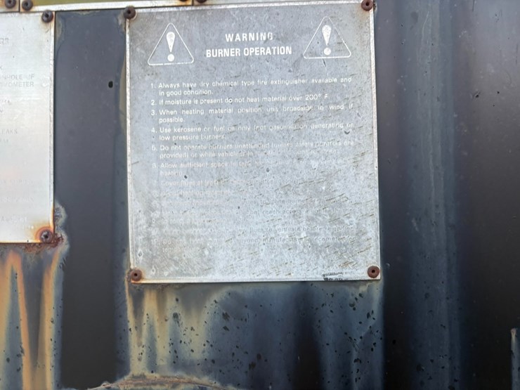 #23971-•-etnyre-17'-asphalt-tanker-image-8
