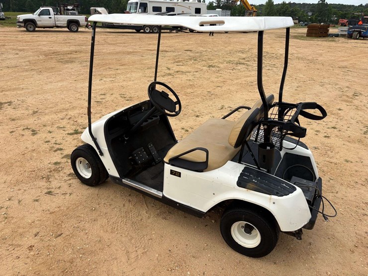 ez-go-24v-golf-cart-w/-battery-charger-image-2