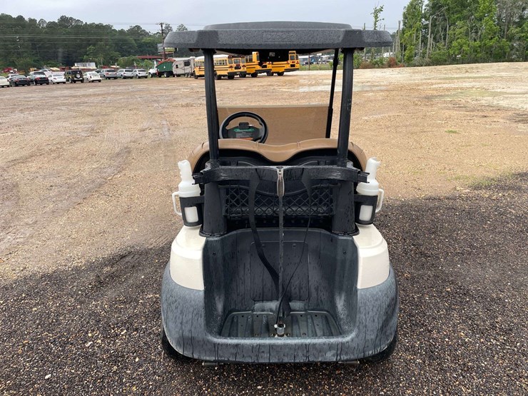 2022-club-car-tempo-2-passenger-48-volt-golf-cart-with-charger-image-6