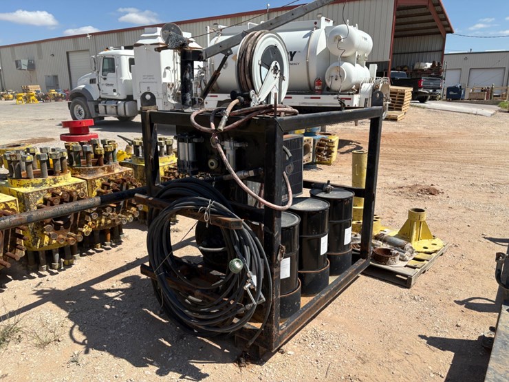 bearing-service-&-supply-5’-x-3.5’-pneumatic-grease-injection-skid-w/-lubricator-image-3