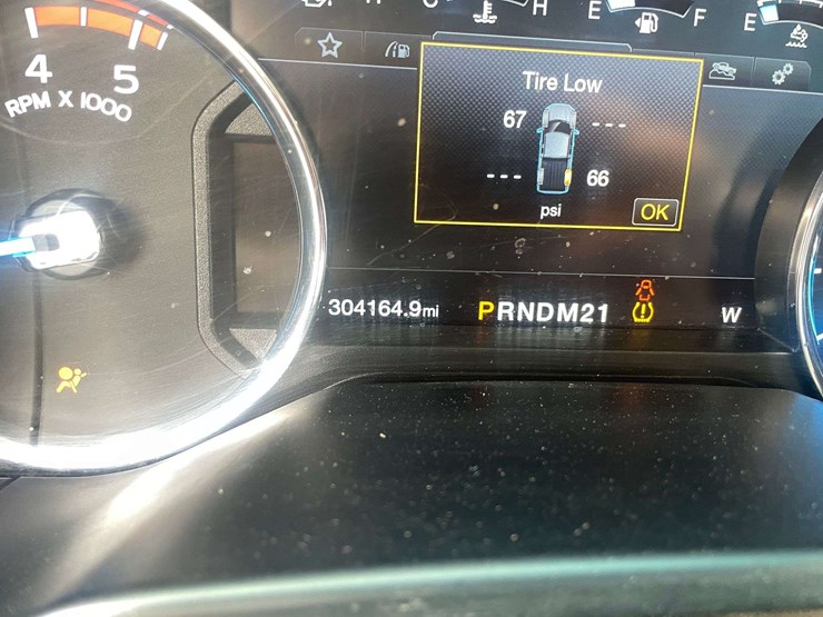 2017-ford-f350-image-26