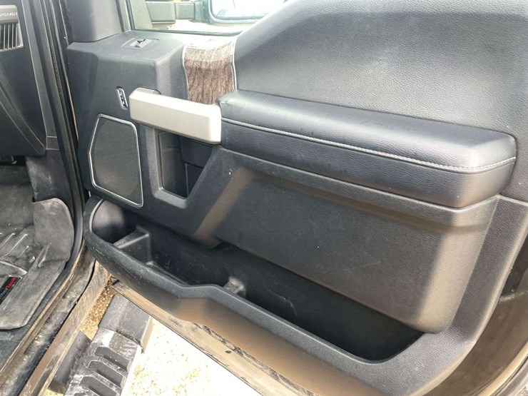 2017-ford-f350-image-17