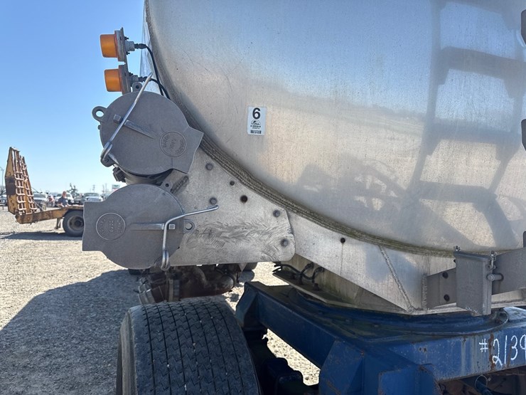 #42730-•-1996-weld-it-s/a-5400gal-fuel-trailer-1w9t23269tl010011-inv#-42730-image-30