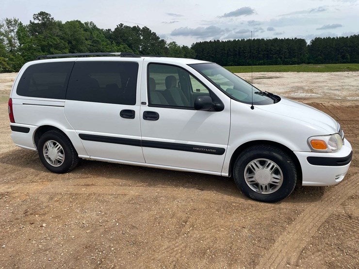 2004-chevrolet-venture-image-4