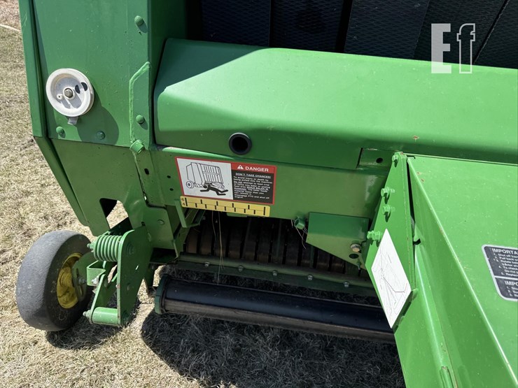 john-deere-568-image-18