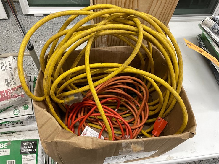 #8587-•-extension-cords-image-7