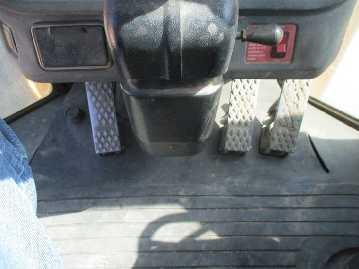 2007-deere-644j-image-14
