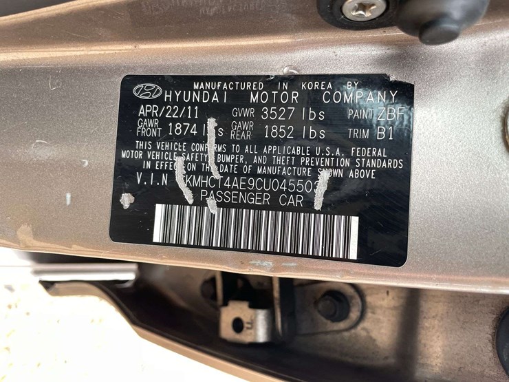 2012-hyundai-accent-4-door-sedan-(155,416-miles)-image-27