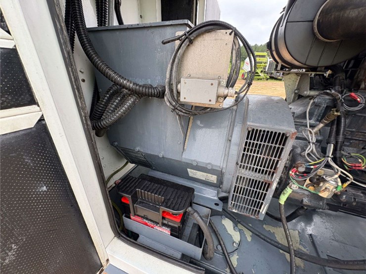 2012-aggreko-143-kw-skid-mounted-generator-image-18