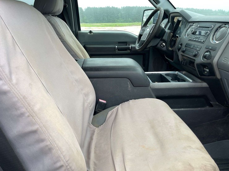 2011-ford-f350-image-18