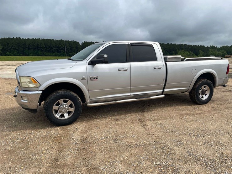 2011-dodge-ram-2500-image-1