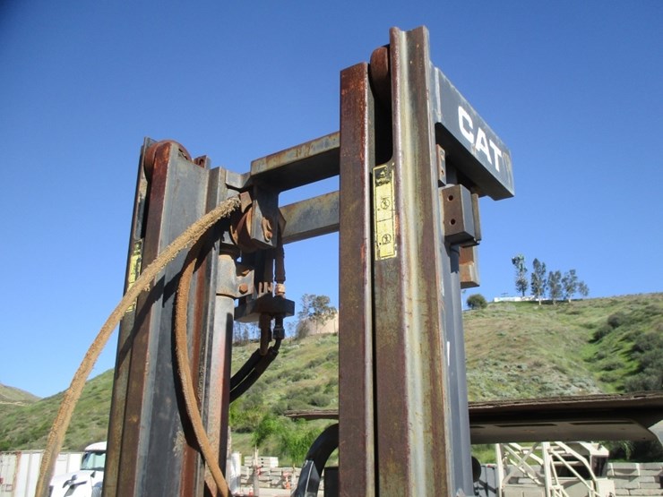 caterpillar-v50d-image-10