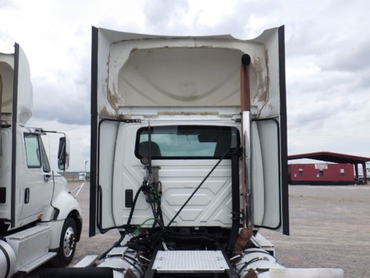 2017-international-prostar-image-12