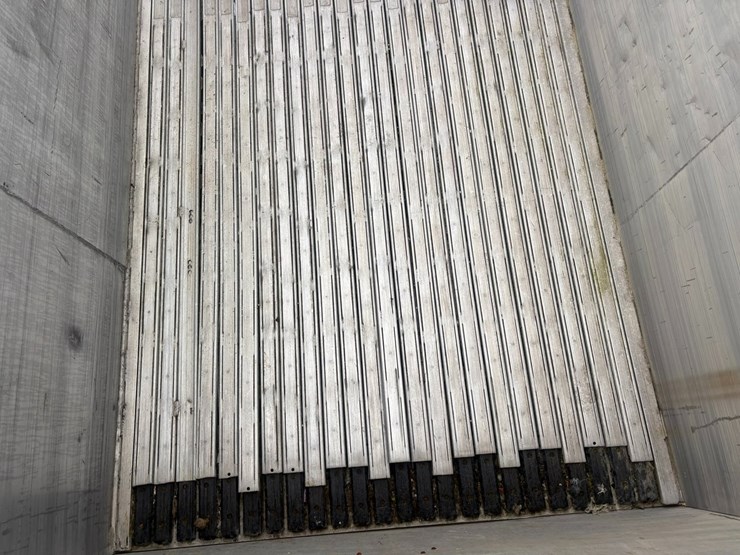 #23993-•-fast-44'-t/a-aluminum-chip-trailer-image-35