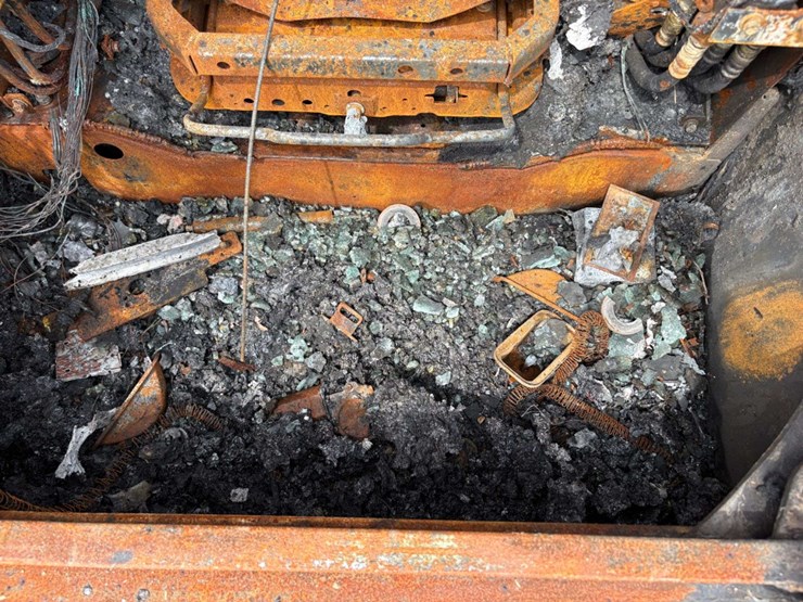 2024-kubota-svl97-2-image-15