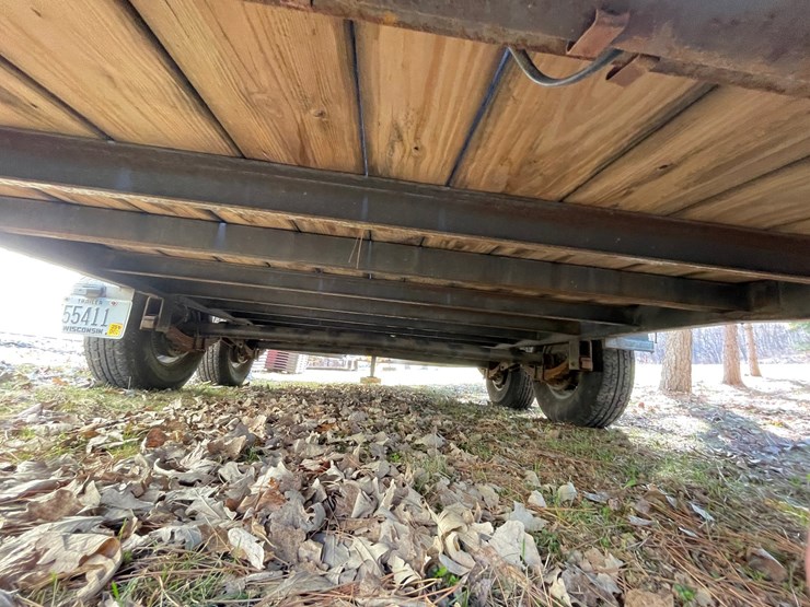 #1808-•-2014-road-warrior-tandem-axle-equipment-trailer-(has-wi-title)-image-22