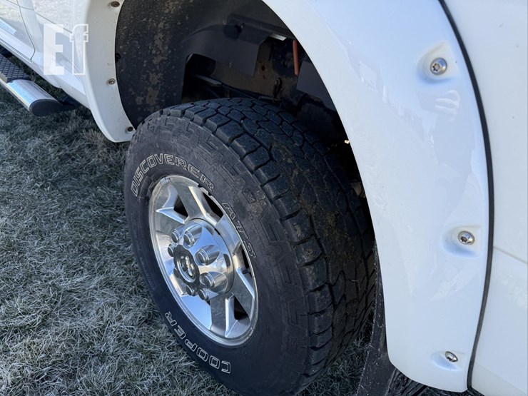 2011-ram-2500-big-horn-image-24