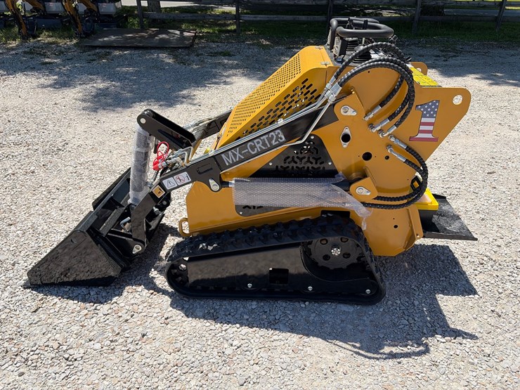 #229-•-unused-2026-agt-mx-crt23-mini-skid-steer-loader-image-5