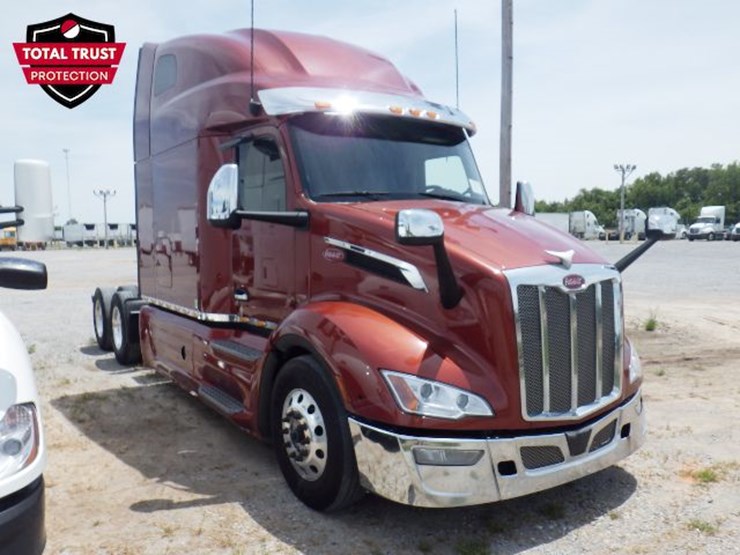 2023-peterbilt-579-image-3