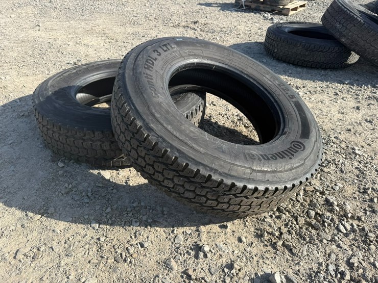#40623-•-lot-of-(2)-295/75r22.5-tires-inv#-40623-image-6