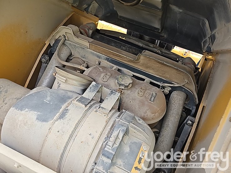 2014-deere-710k-image-29