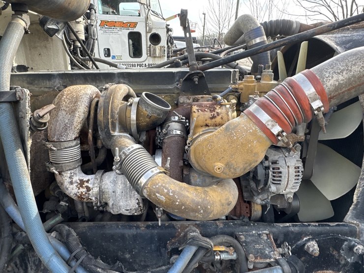 2005-peterbilt-357-image-7
