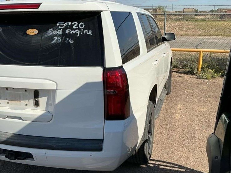 2019-chevrolet-tahoe-image-4