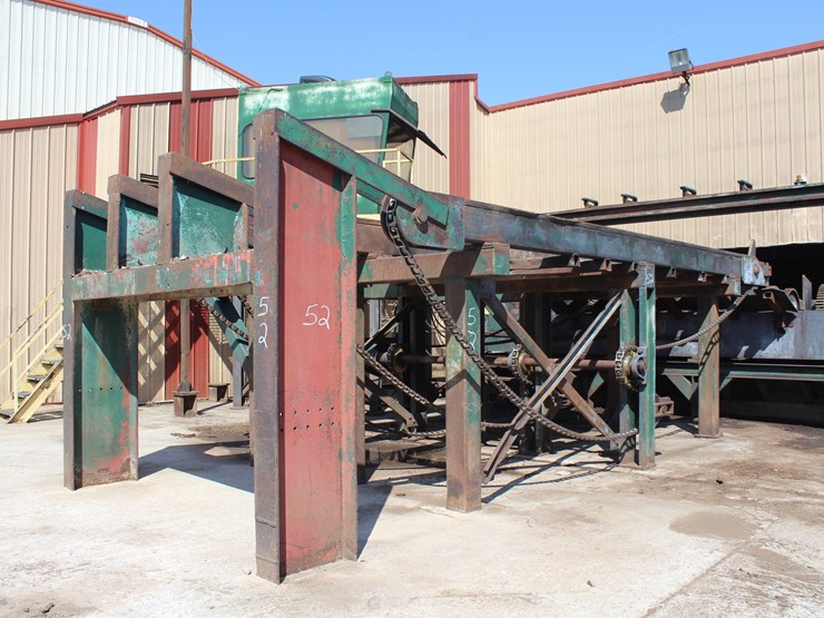 c&l-25'-4-strand-heavy-duty-log-deck-w/-stop-&-loader-w/-heavy-duty-hydraulic-drive-image-2