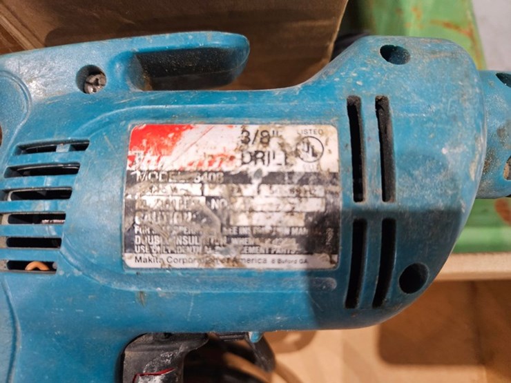 #61-•-3-drills-and-a-belt-sander-image-4