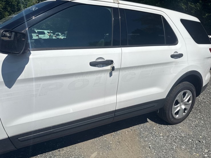 2019-ford-explorer-image-6