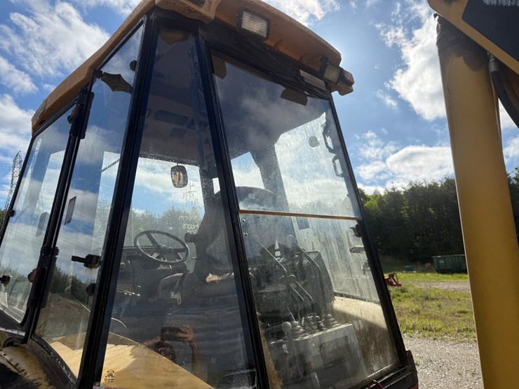 1998-caterpillar-426c-image-36
