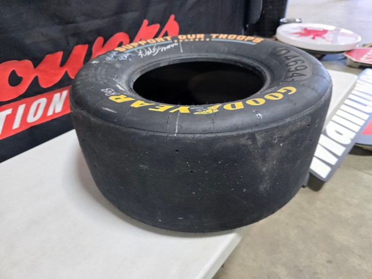 #407-•-goodyear-27.5x12.0-15-tire-image-9