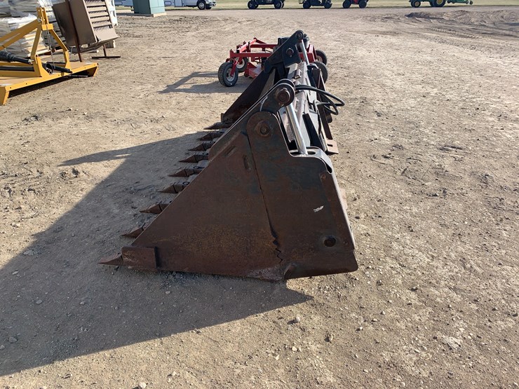 skid-steer-combo-bucket-image-8