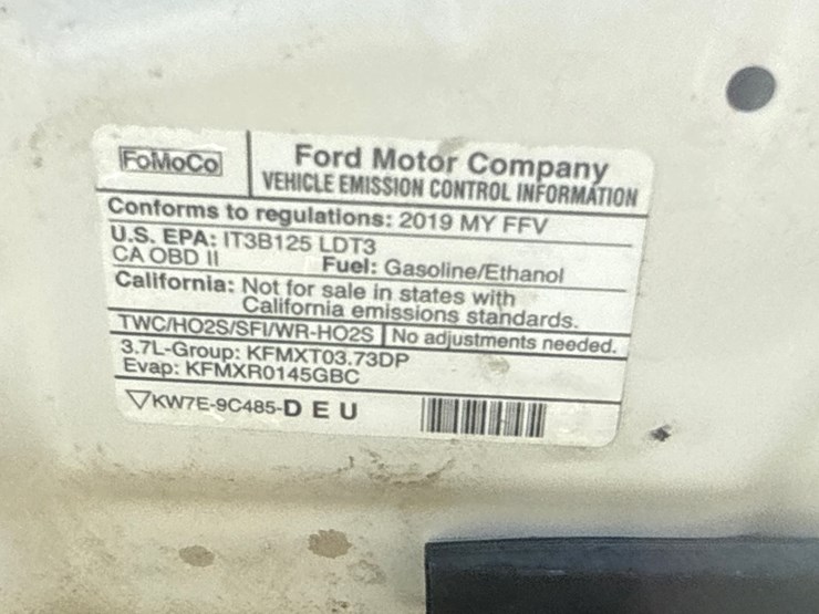 2019-ford-explorer-image-38