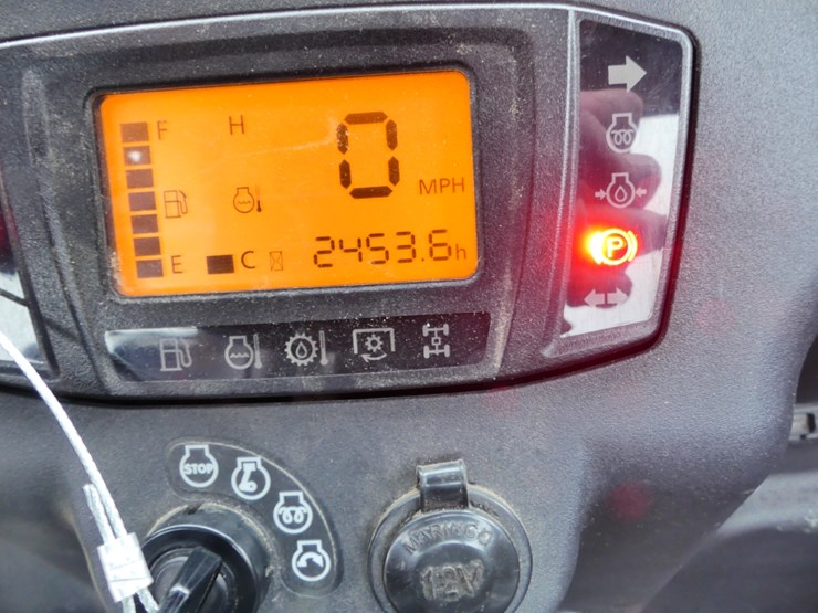 2015-kubota-rtv-x1100c-image-12